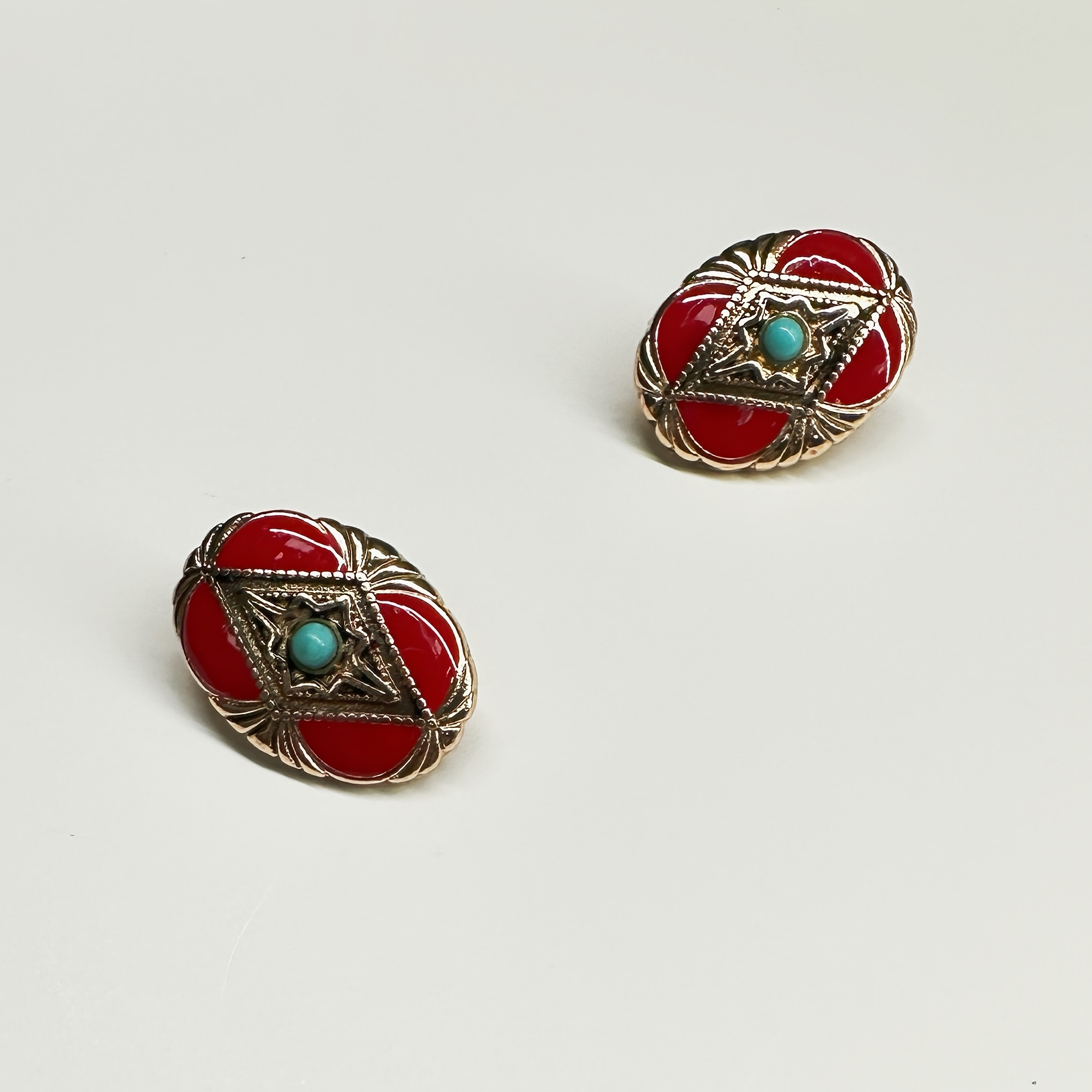 Women's Retro Court-Style Oval Earrings with Medieval Charm